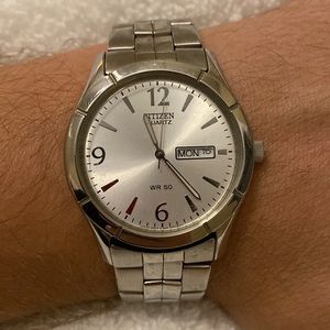 Citizen S047412 Day-Date Watch